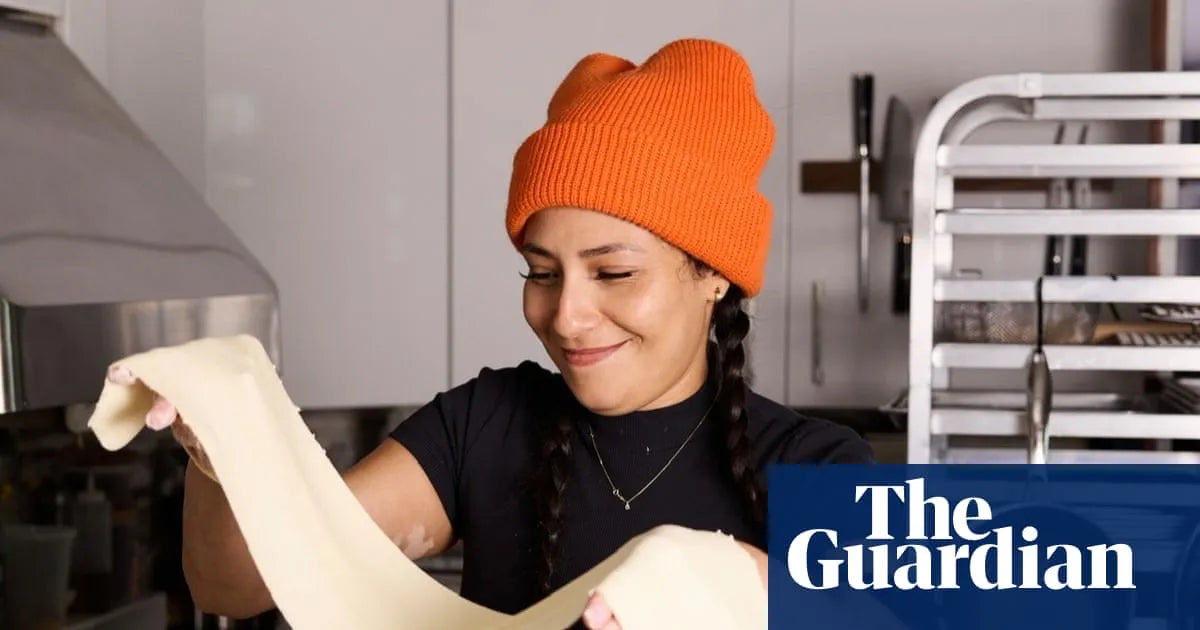 Backstage to Broadcast: How Celebrity Assistants and Private Chefs Turn Service Work into TikTok Fame