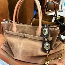Minoronzoni 1953 launches women’s handbags and womenswear; revenues rise in the US and Spain