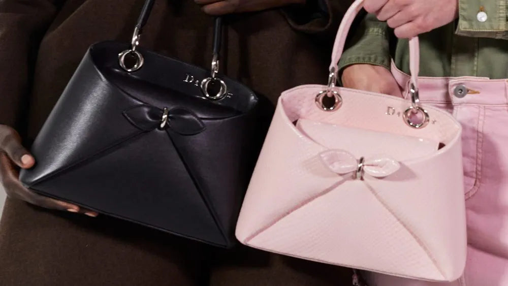 Summer’s Statement Bags: Why Texture, Silhouette and Color Are Replacing Logos